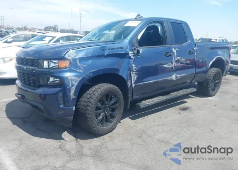 2020 Chevrolet Silverado 1500 2Wd Double Cab Standard Bed Custom z USA, uszkodzony, nr VIN 1GCRWBEF1LZ328669